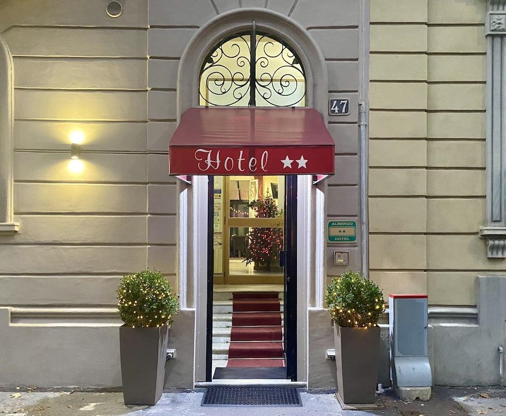 Hotel Due Giardini Мілан Екстер'єр фото