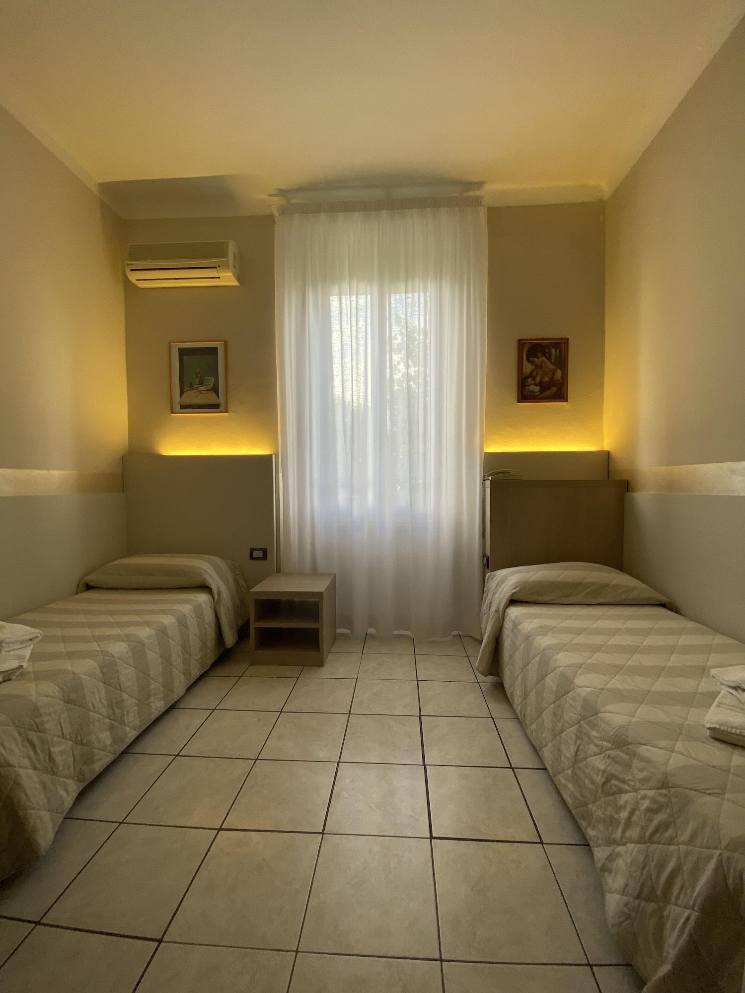 Hotel Due Giardini Мілан Екстер'єр фото